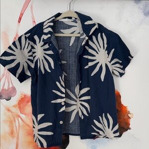 Zara Dark Blue and White Floral Kid’s Shirt Size:6